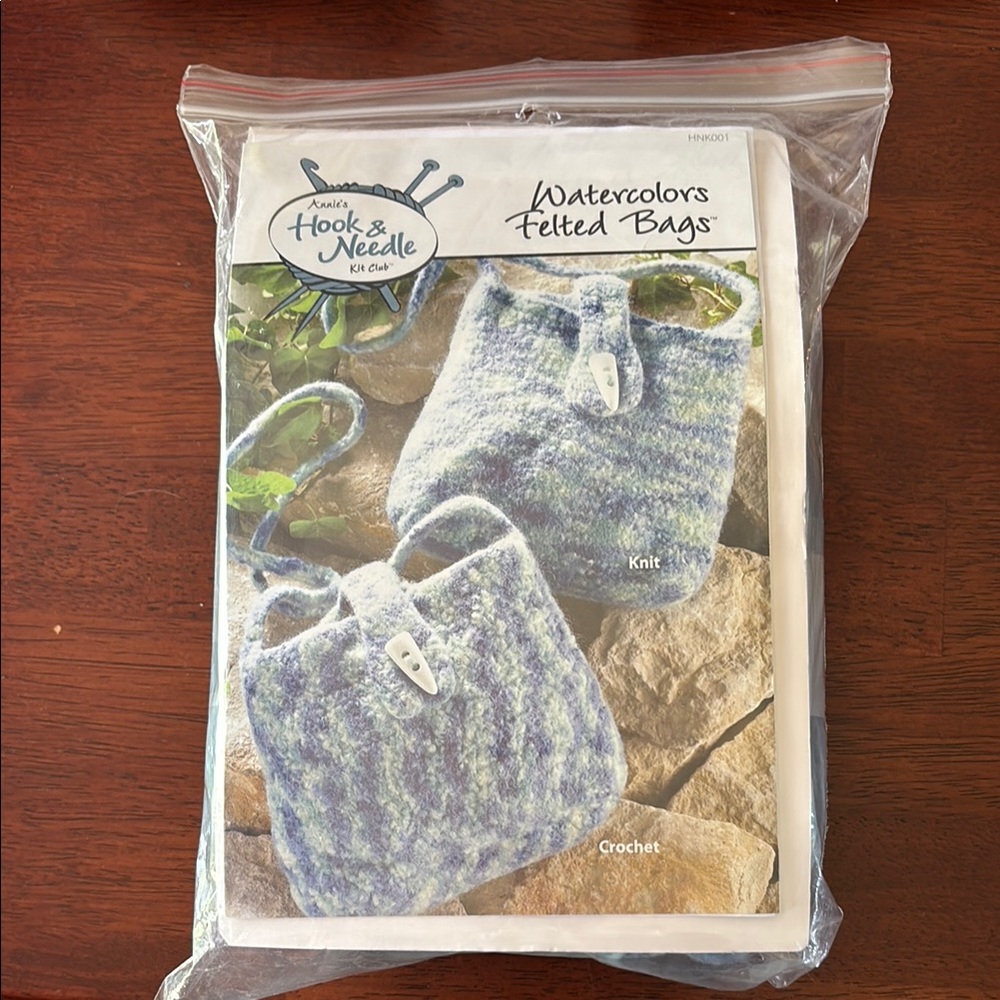 Watercolors Felted Bags Kit